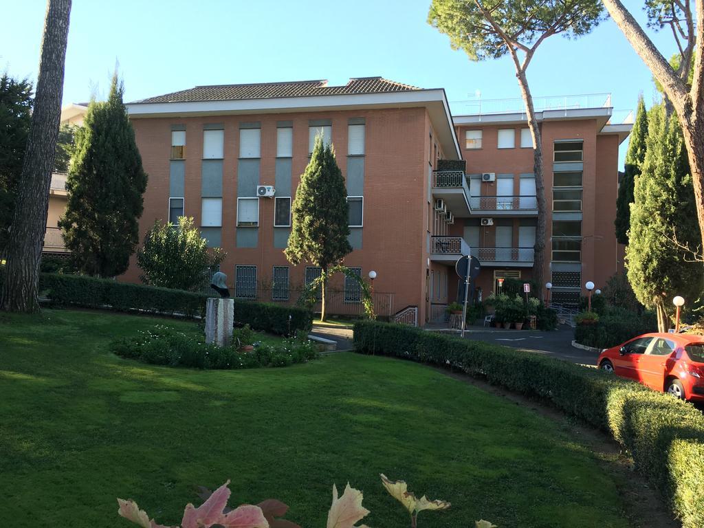 Casa Nostra Signora Hotel Isola Farnese Exterior foto
