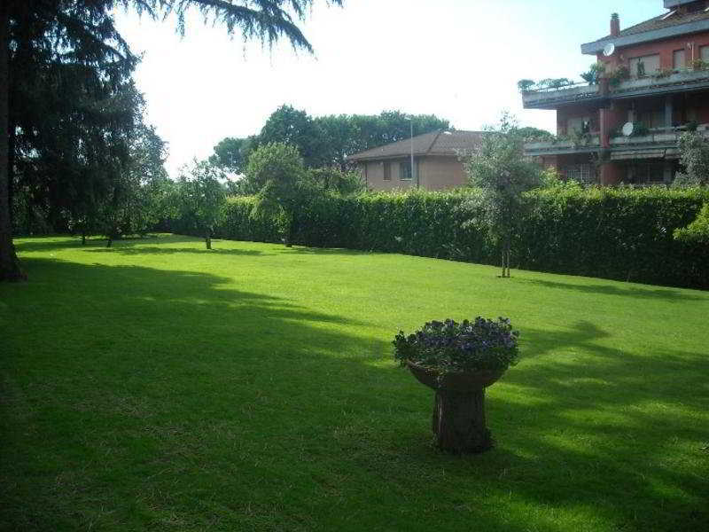Casa Nostra Signora Hotel Isola Farnese Exterior foto